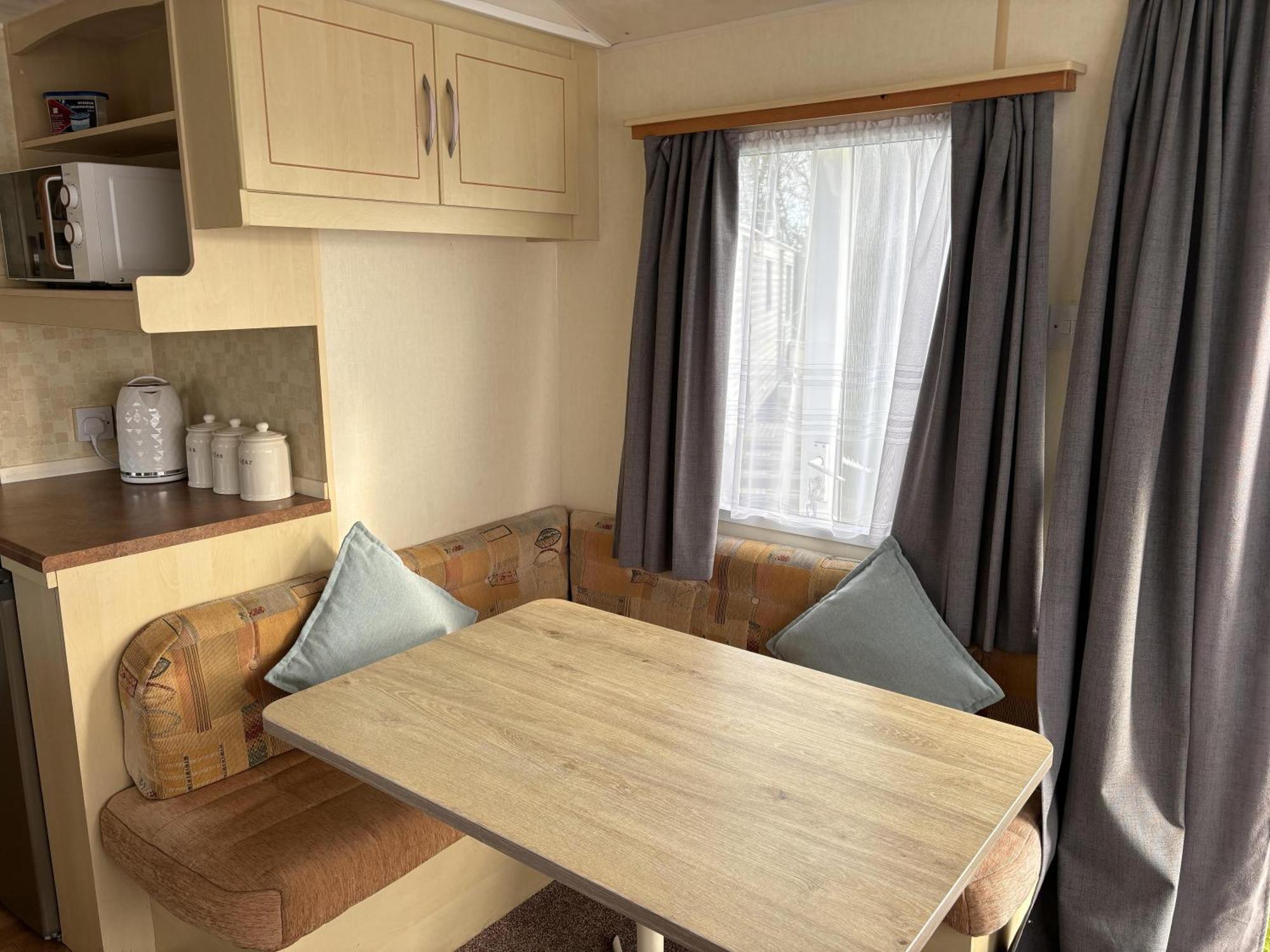 Шале Lovely 2 Bedroom Static Caravan Brean Somerset