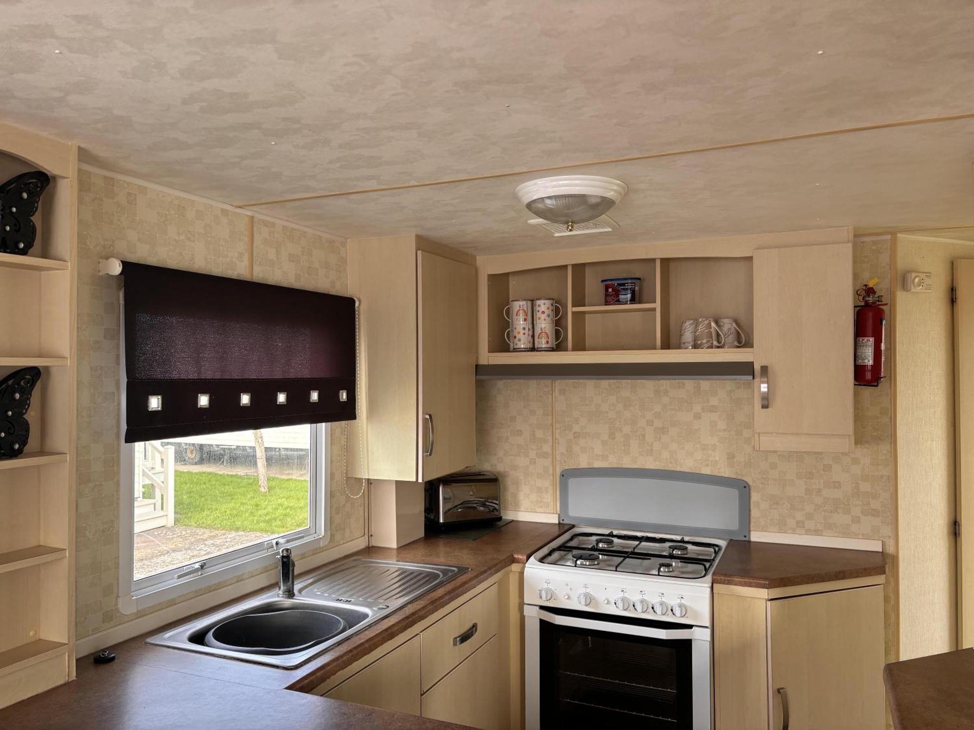 Lovely 2 Bedroom Static Caravan Brean Somerset Burnham-on-Sea